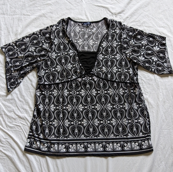 New - Encore Short Sleeve Blouse - Picture 1 of 4